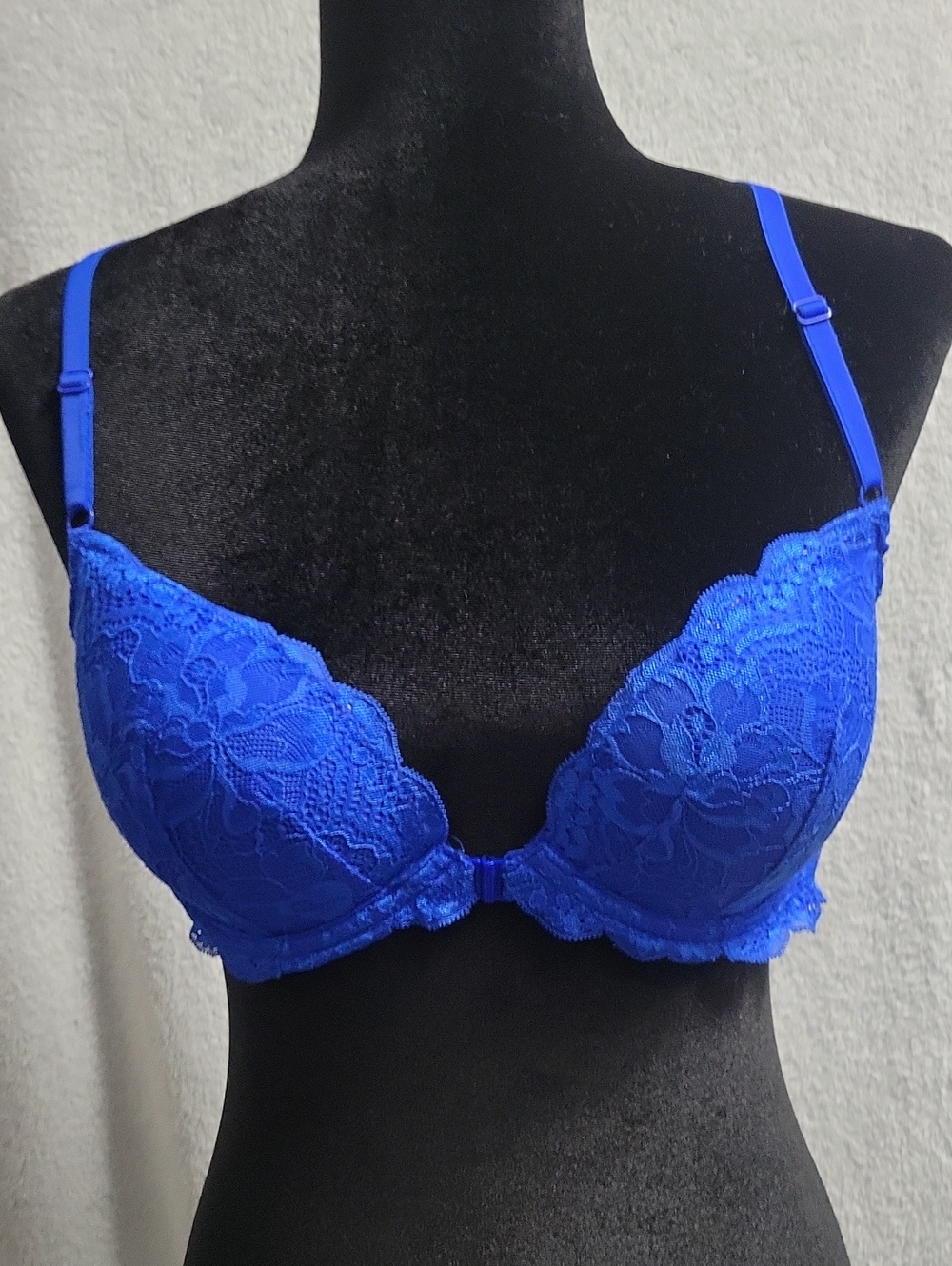 Victoria's Secret PINK 36D* Royal Blue Lace Front-Close Push-Up Bra